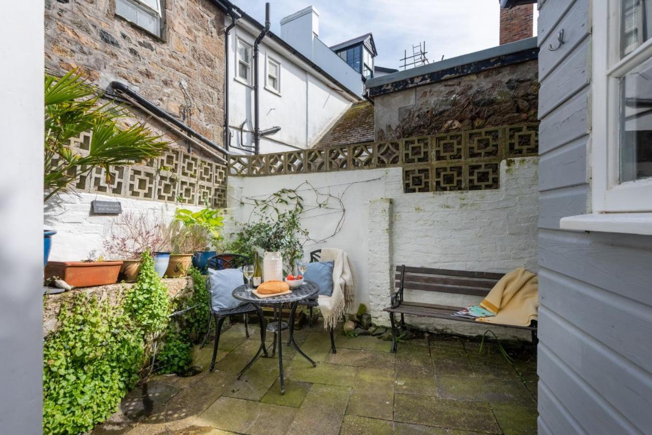 Saffron Cottage, St Ives エクステリア 写真